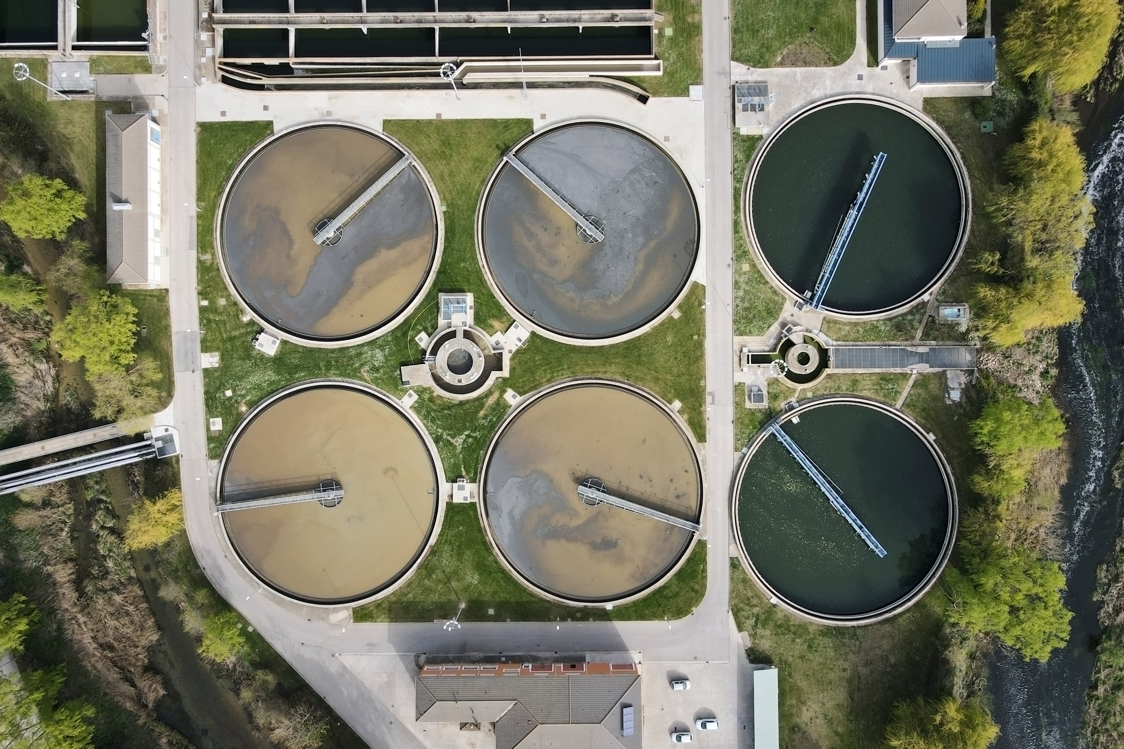 Depurazione delle acque grigie: sistemi di depurazione per riutilizzare l’acqua di scarico